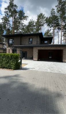 Продаж БУДИНКУ в лісовій Бучі 217 м2 10 соток закрита терито