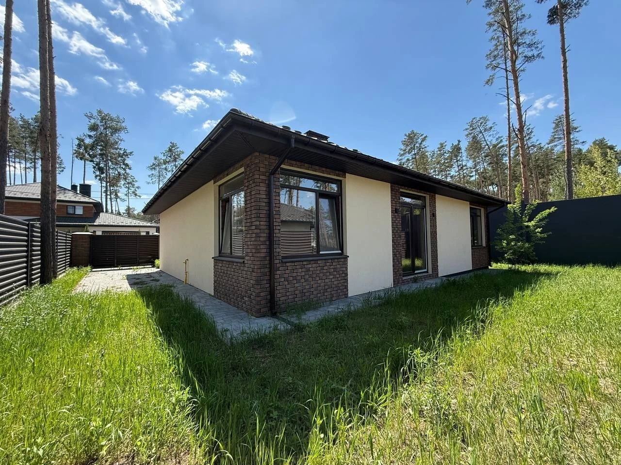 Продаж цегляного будинку 125м2 у Лісовій Бучі, 4.7 сотки, га