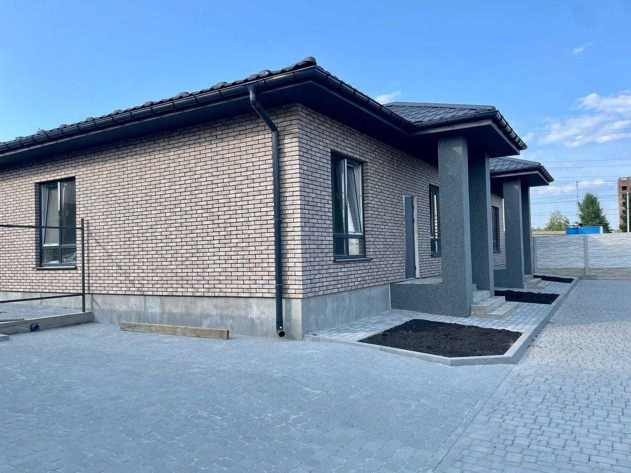 Одноповерховий дуплекс 100 м², 3 сотки, поруч школа і можлив