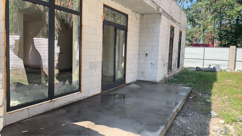 Будинок з великою ділянкою біля лісу Прорізна Буча