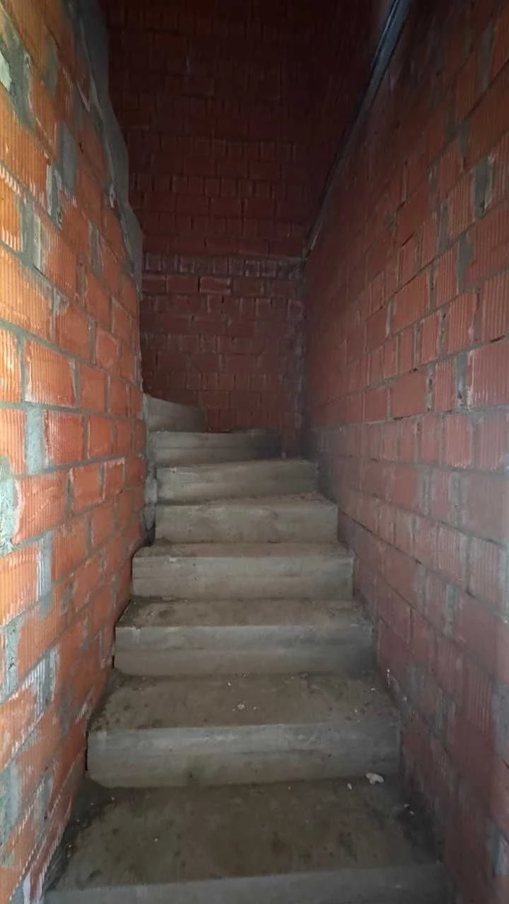 Таунхаус в чудовій локації Лісовій Бучі з центральними комун