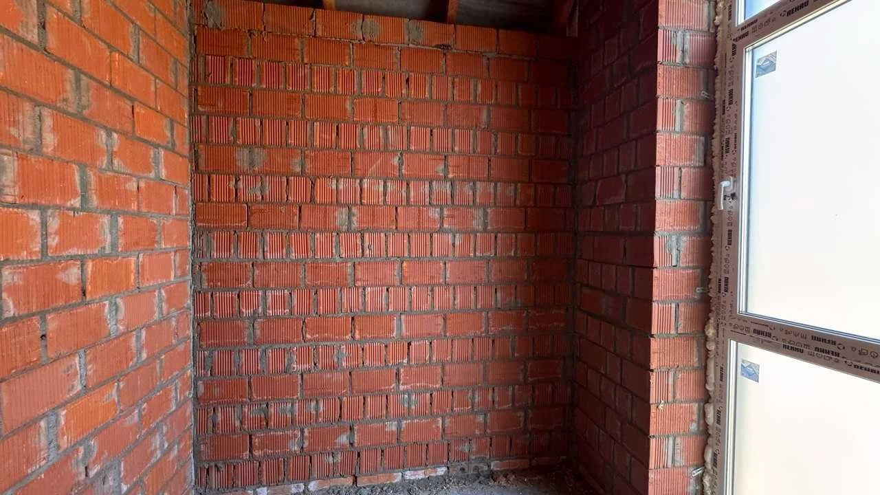 Таунхаус в чудовій локації Лісовій Бучі з центральними комун