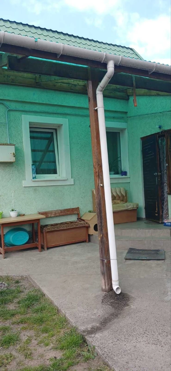 Будинок, Буча, вул. Ново-Яблунська