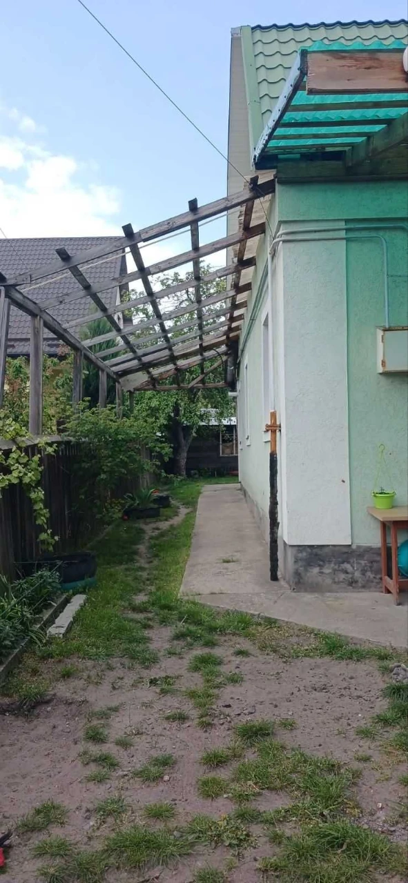 Будинок, Буча, вул. Ново-Яблунська