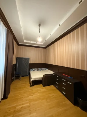 Булинок  в центрі Бучі