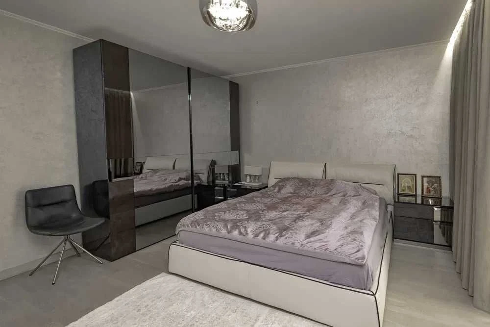 Без комісії,Продаж якісного БУДИНКУ з ремонтом в Бучі 322м2