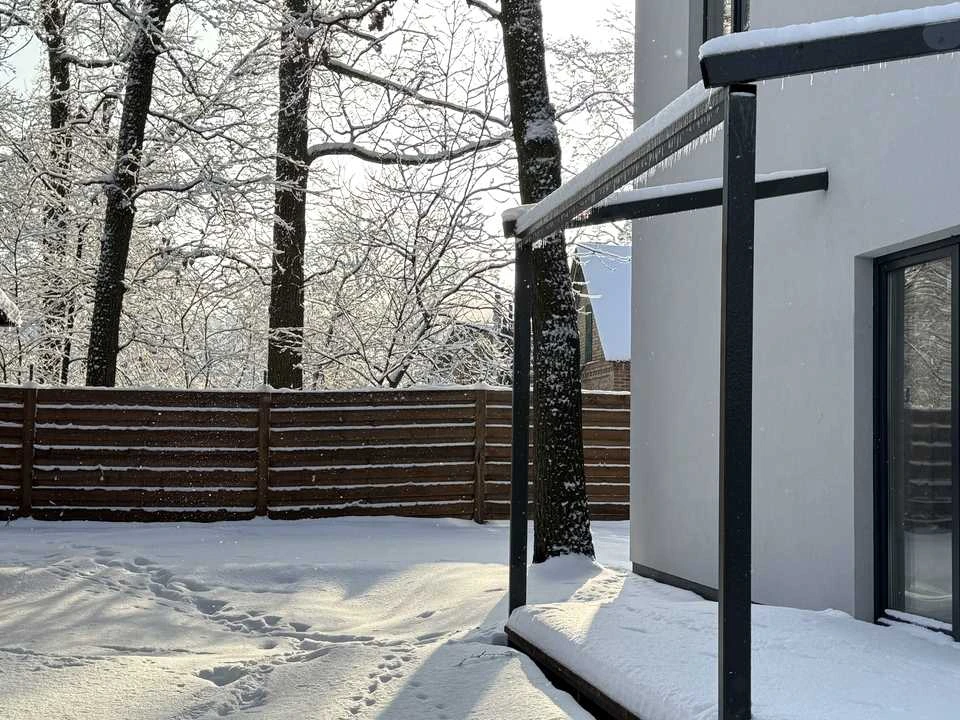 Будинок. Буча, Євгена Патона вул.