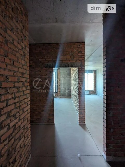 Sale of 2-room apartment 83 sq. m on Zvirynetska Street 70A • ID 346