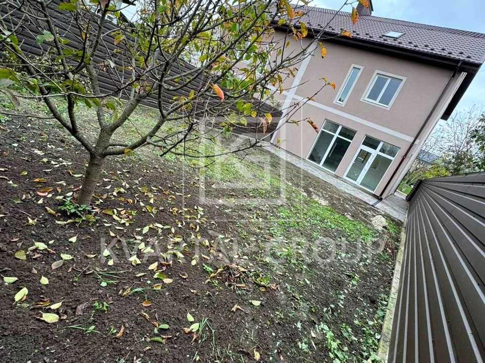 Будинок. Буча, Центральна вул.