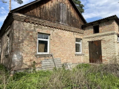 Частина будинку з ділянкою 6,5 соток