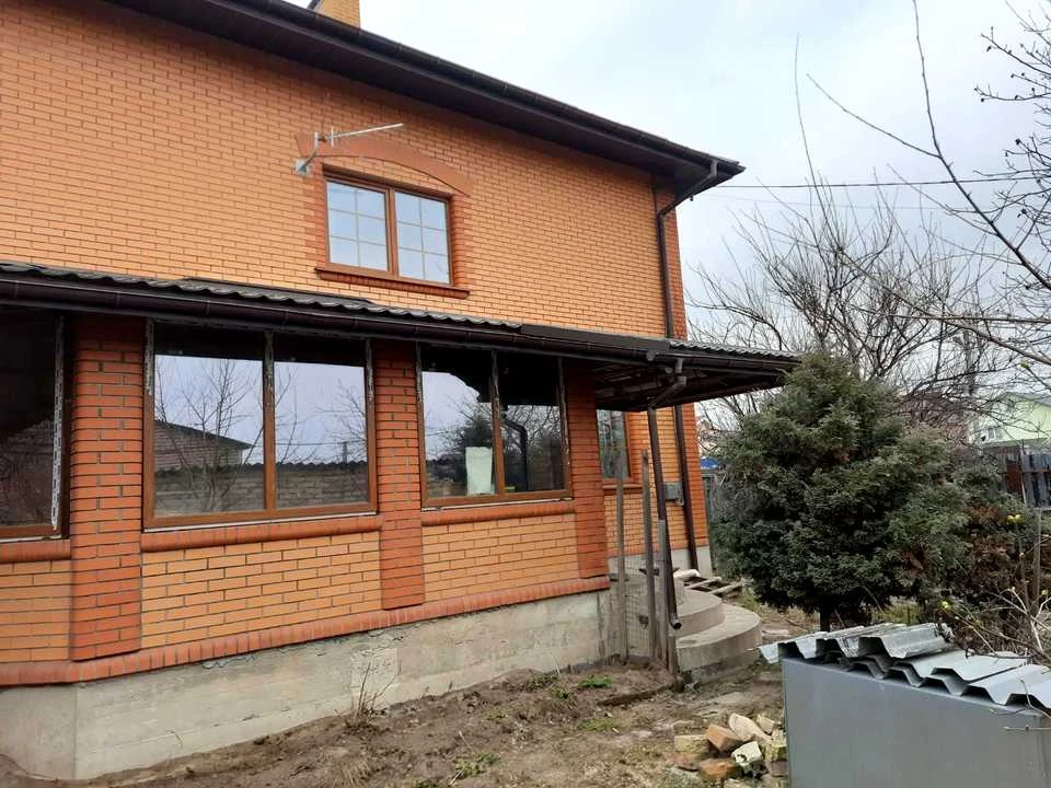 Будинок. Буча, В'ячеслава Чорновола вул.