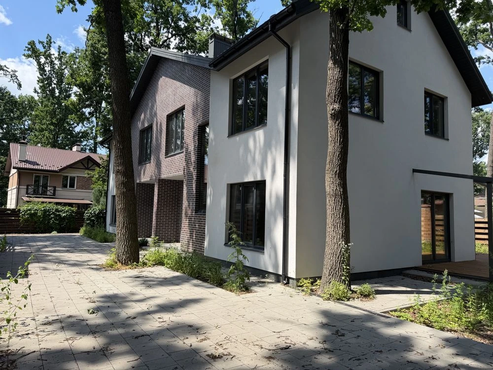 Продаж якісного цегляного дуплексу 120 м2 в центральній част