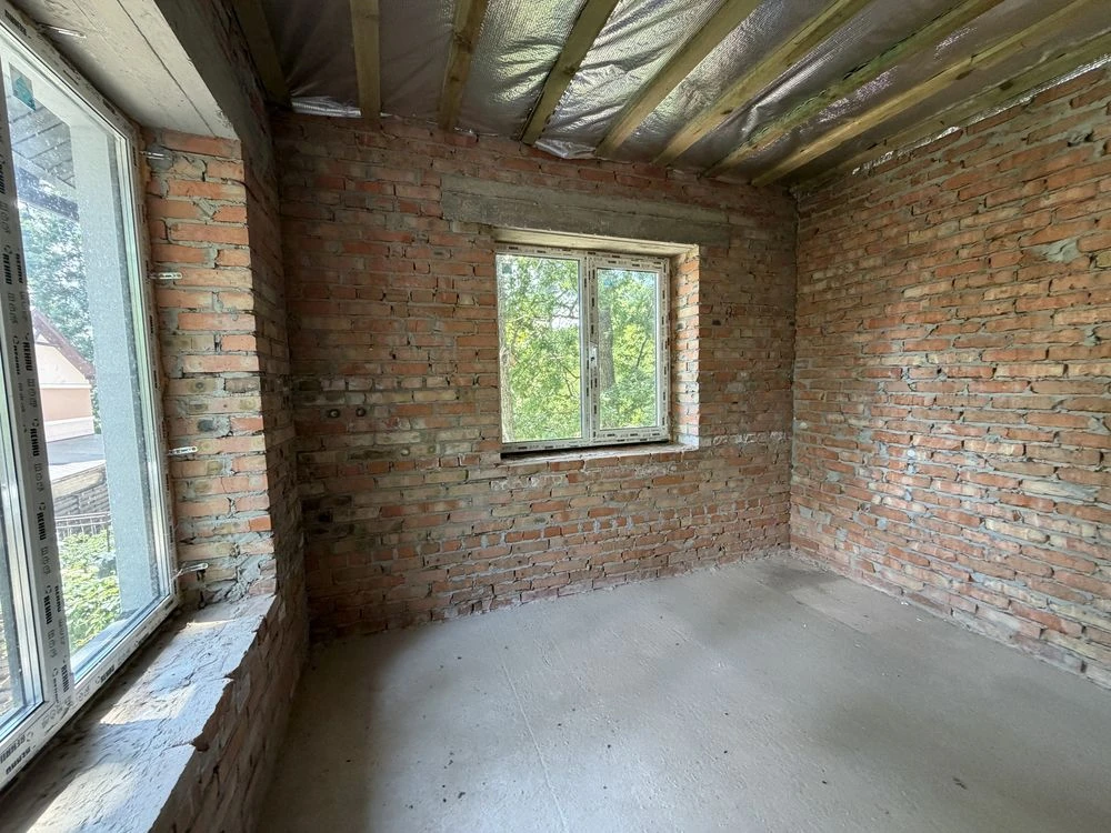 Продаж якісного цегляного дуплексу 120 м2 в центральній част