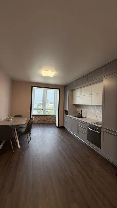 Eurodvushka in the residential complex Oleksandrivskyi 1, apartment 69 sq.m.