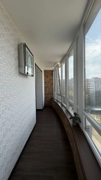 Eurodvushka in the residential complex Oleksandrivskyi 1, apartment 69 sq.m.
