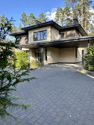 Якісний будинок 220 м2 в закритому котеджному містечку. 10 с