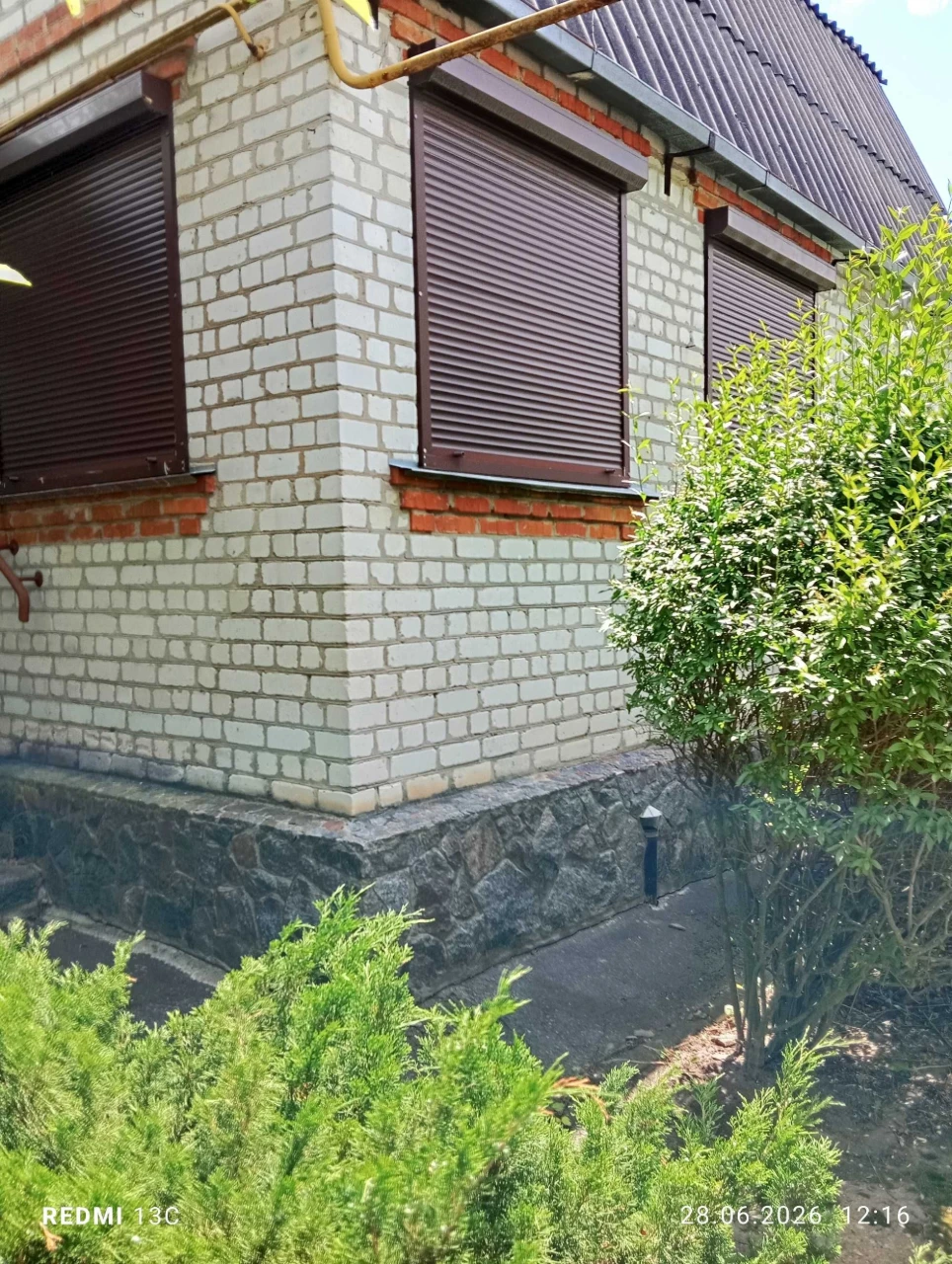 Добротный кирпичный дом в городе Люботин
