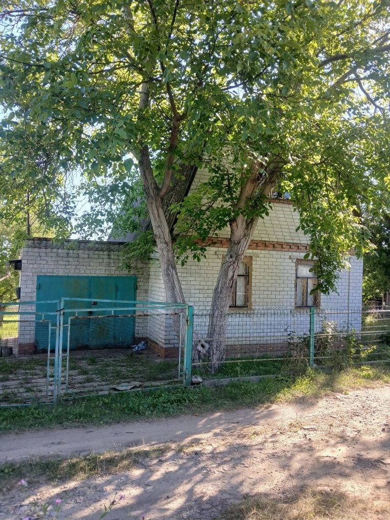 Продам дім -дача, Люботин