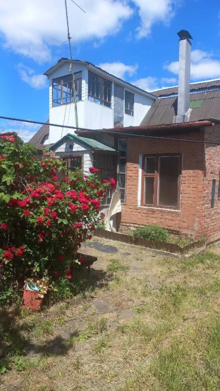 Продам цегляний будинок в Люботині -Водяне