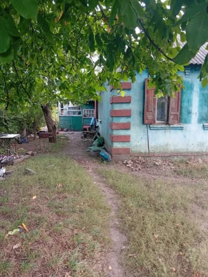 Очень срочно.Продам в Люботине дом с газом