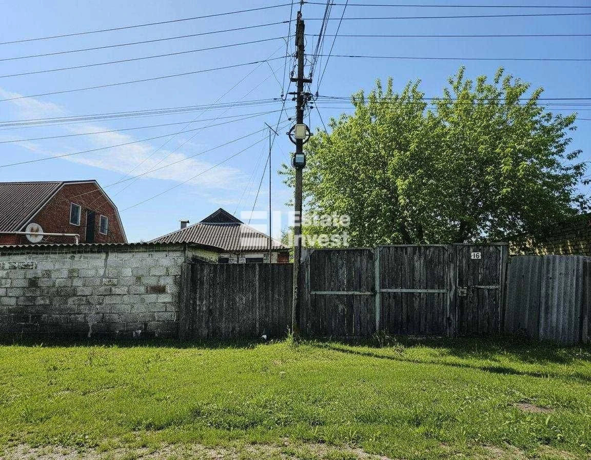 Продам будинок у м. Люботин, пров. Ватутіна, 16