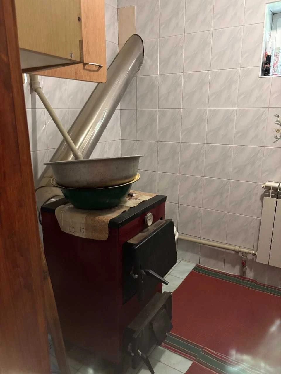 Продається будинок з ділянкою у м. Люботин