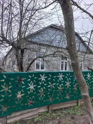 Продам кирпичный дом  65 кв.м с удобствами в Люботине