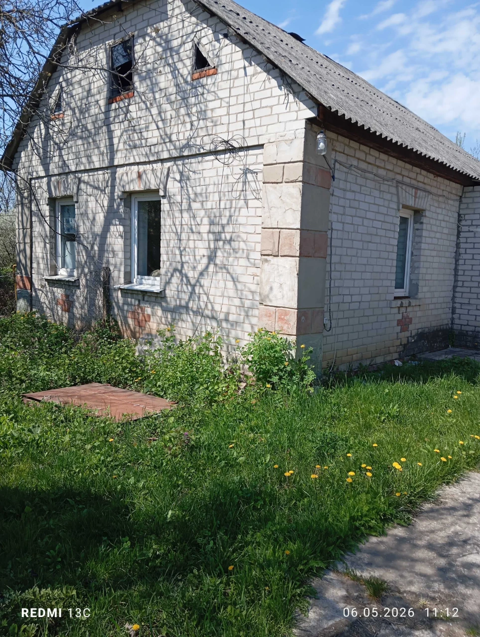 Добротнтй цегляний будинок в місті Люботин