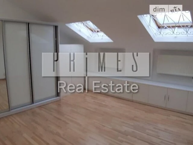 Sale of a 5-room apartment of 206.8 sq. m. on Tarasa Shevchenko Avenue 13/2