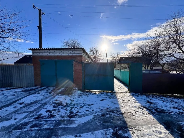 Продам дом в г.Люботин