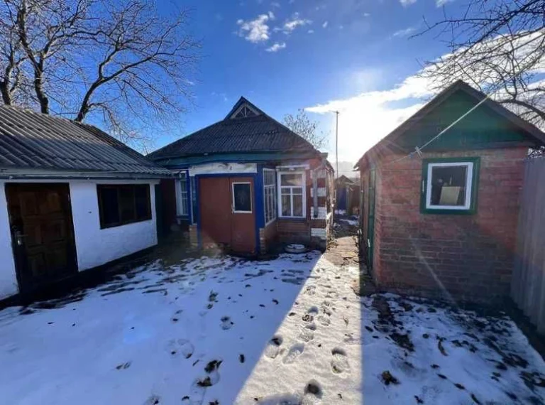 Будинок в Люботині 68м.кв. продам район (Коваленки)газ.вода!