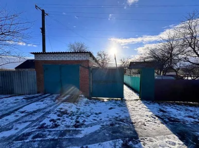 Будинок в Люботині 68м.кв. продам район (Коваленки)газ.вода!