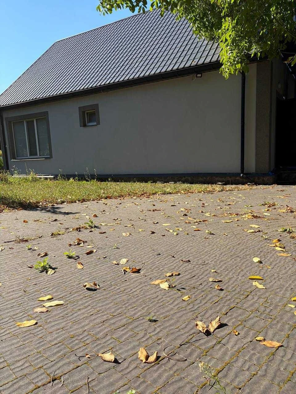 Продаж будинку в місті Люботин для родини Сертифікат