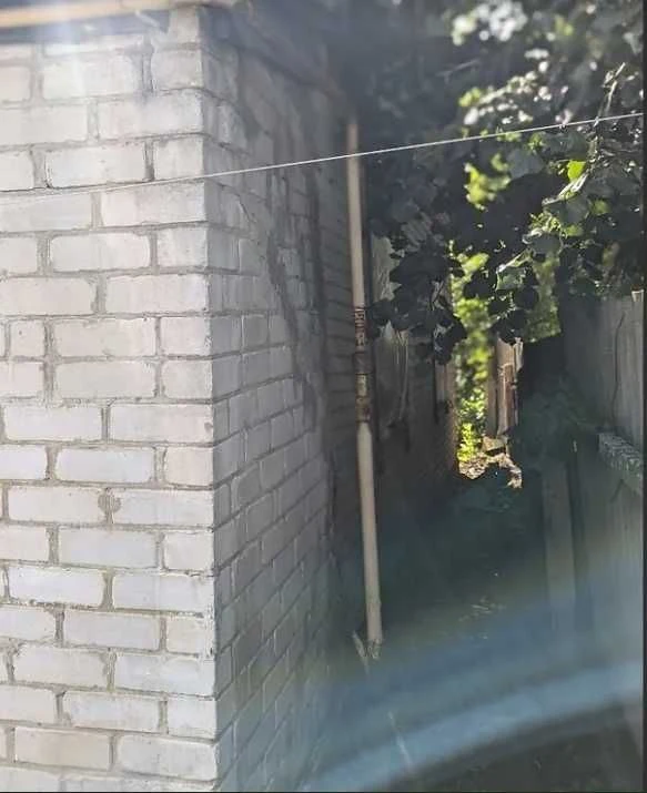 Будинок 95 метрів кв в Люботині, газ опалення, гараж, вода,