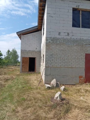 Продам в Люботине новострой