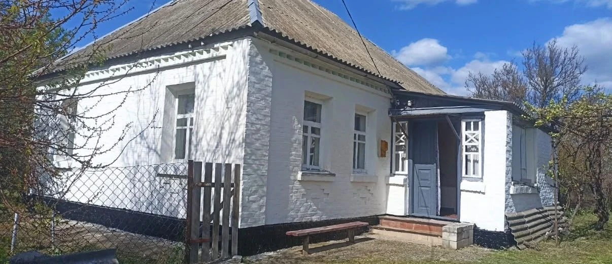 Проається приватний будинок м. Березань (Заріччя)
Район Зарі