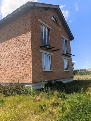 Продам будинок з ділянкою