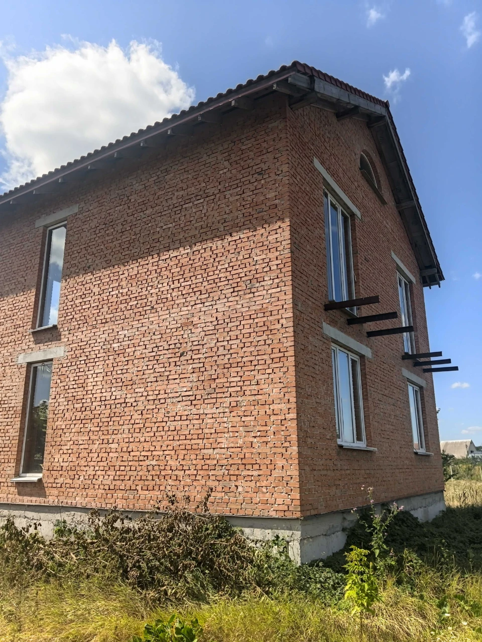 Продам будинок з ділянкою