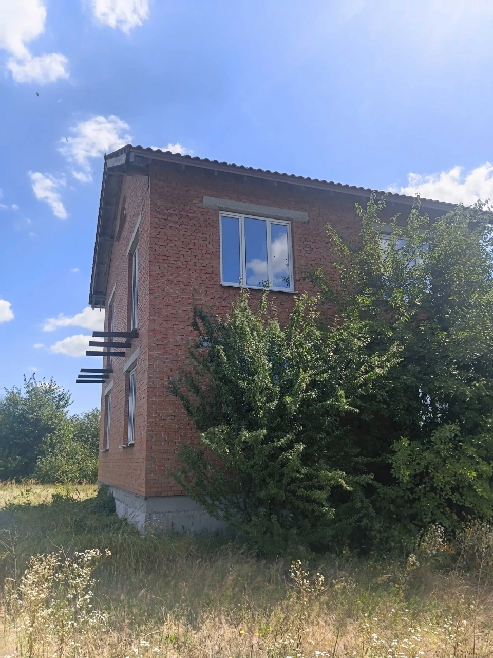 Продам будинок з ділянкою