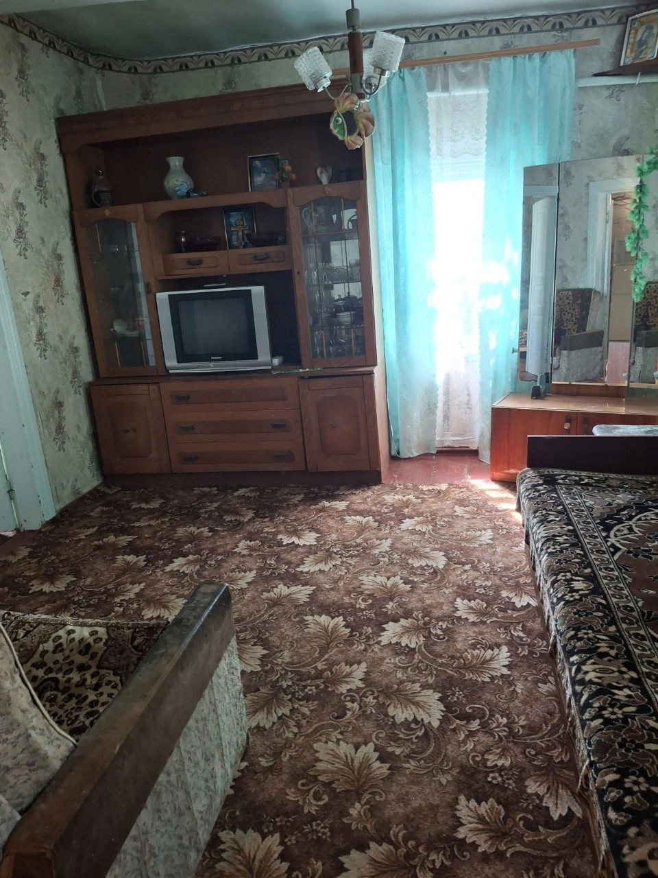 Терміново продається  будинок у селі
