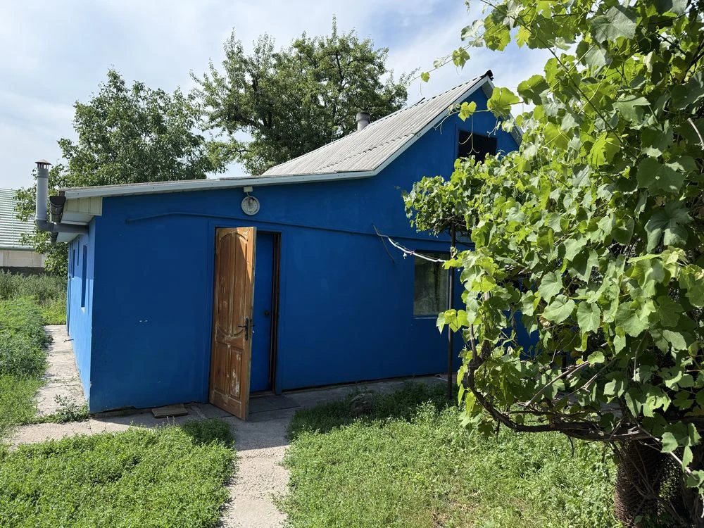 Продаж будинку з великою земельною ділянкою 16 соток м. Бере