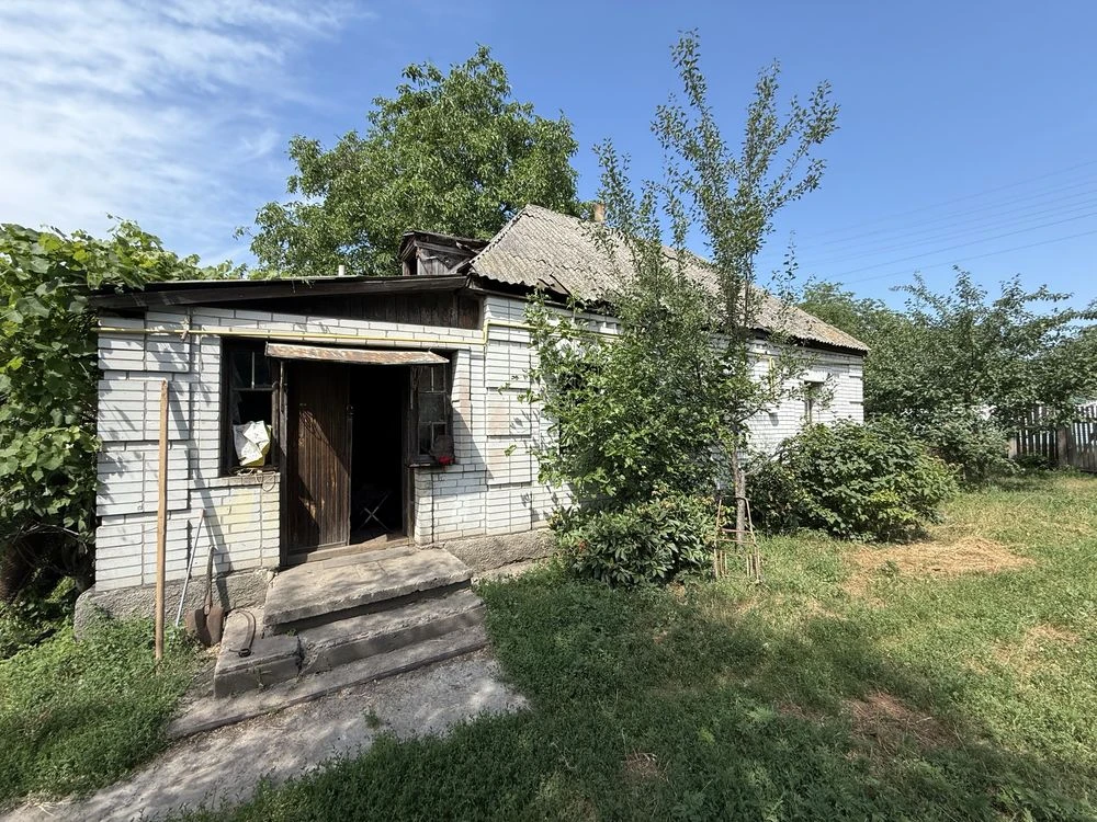 Продаж будинку з великою земельною ділянкою 16 соток м. Бере