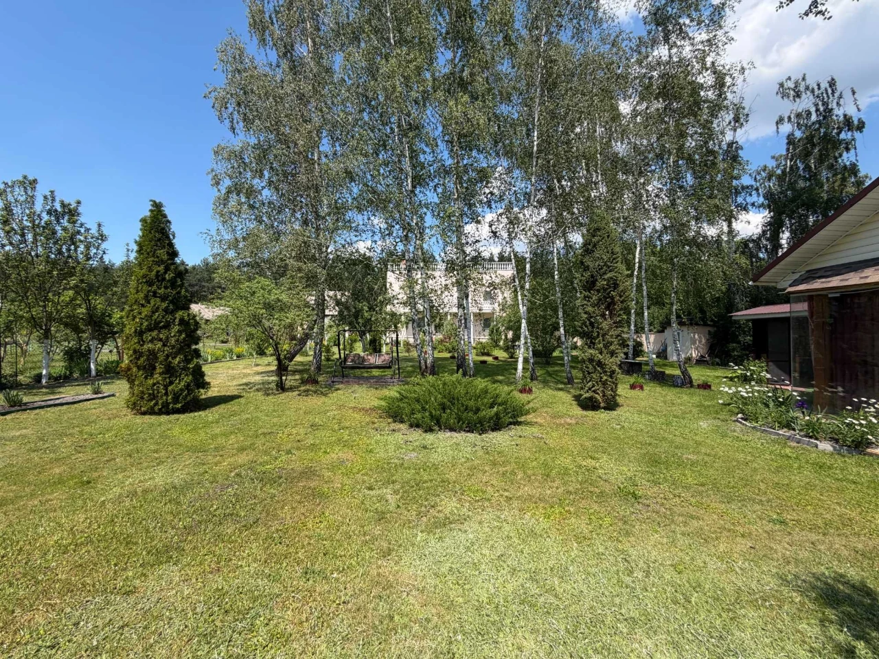 Будинок мрії в м. Березань 220 м2, ремонт, ставок, баня, ліс