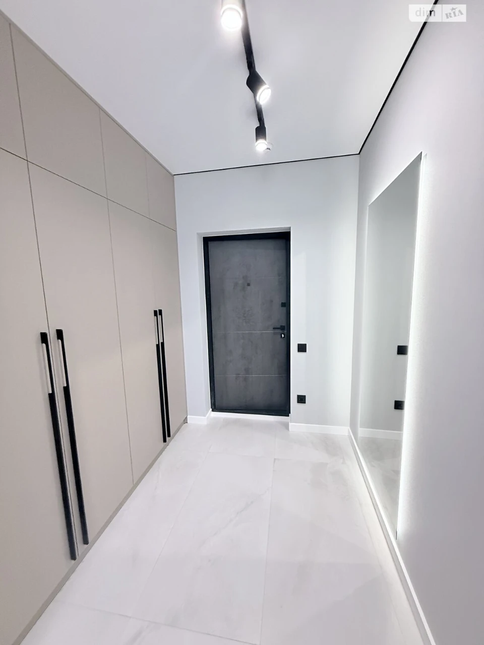 Long-Term Rental Apartment Kumbary