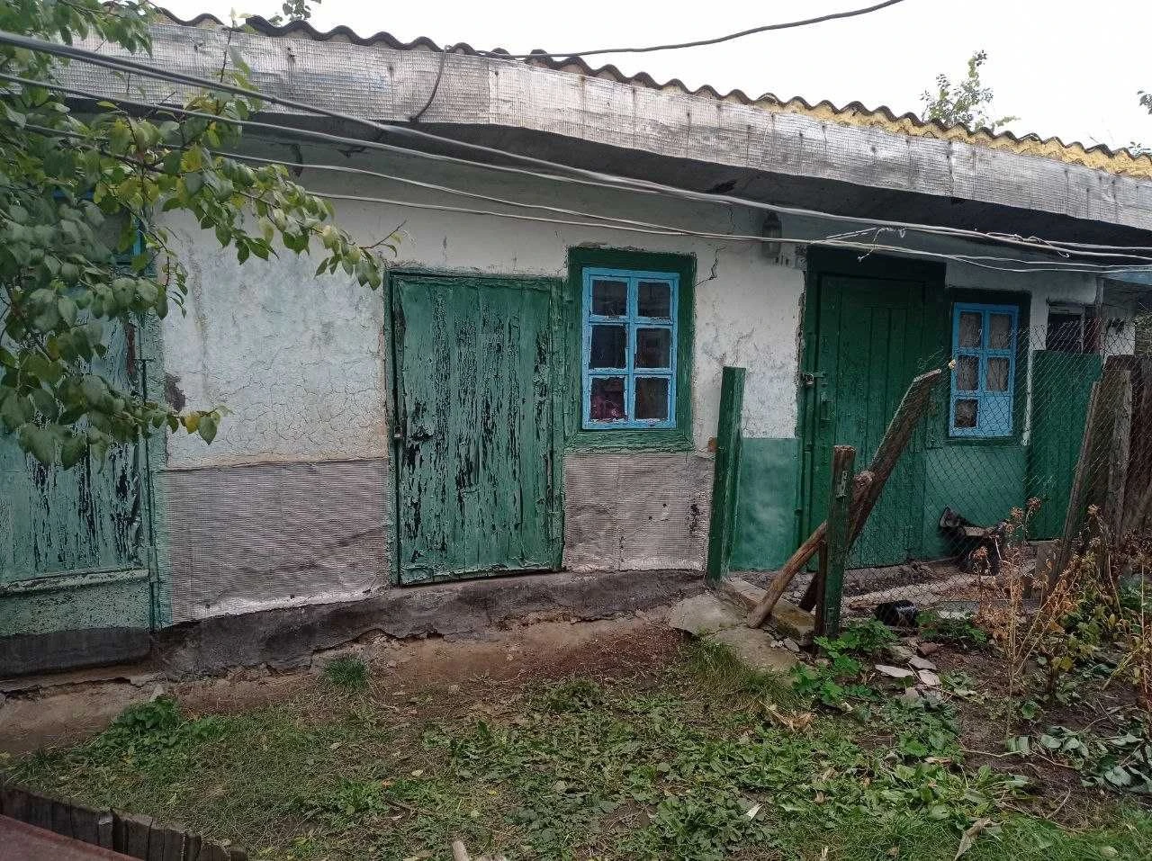 Будинок / ділянка 15 соток /м. Ладижин вул. Слобода