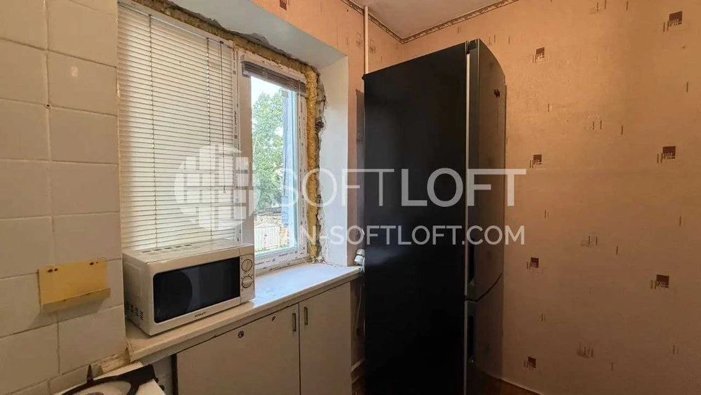Two-bedroom apartment for sale, Pavlovo Pole, Botanichesky Sad metro station.