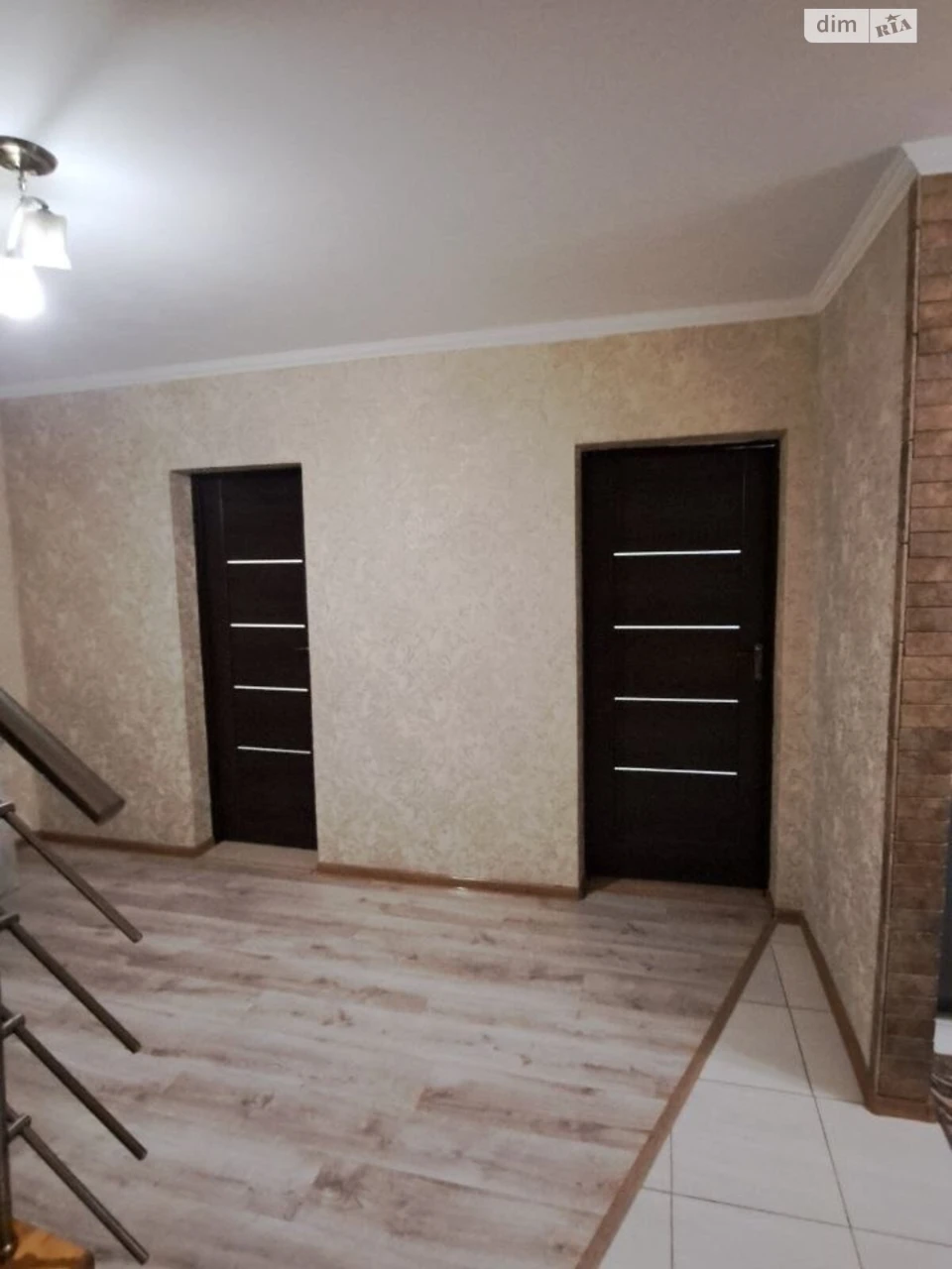 Продаж Дім