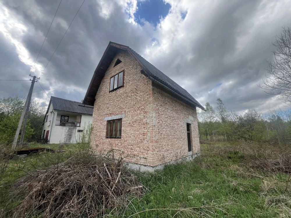 Продається садовий будиночок неподалік м.Моршин