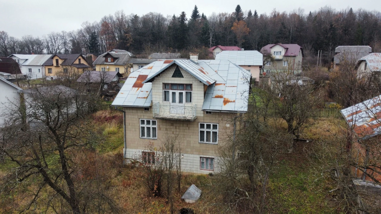 Продаж цегляного Будинку в передмісті Моршина