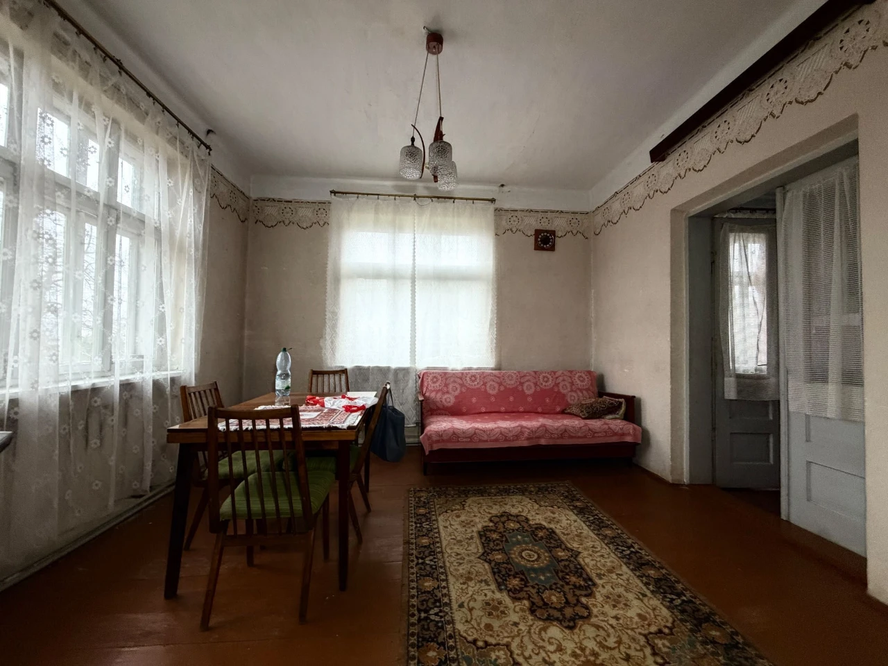Продаж цегляного Будинку в передмісті Моршина
